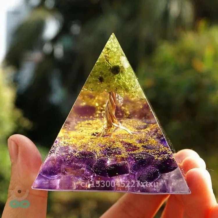 Pirámide de Orgonita y Amatista de 10cm