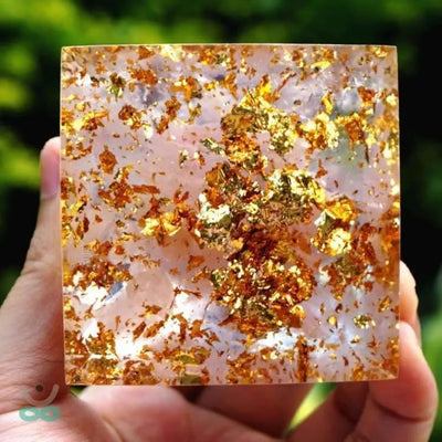 Pirámide del Zodiaco en Orgonita y Cuarzo Rosa de 10cm símbolo del Pez