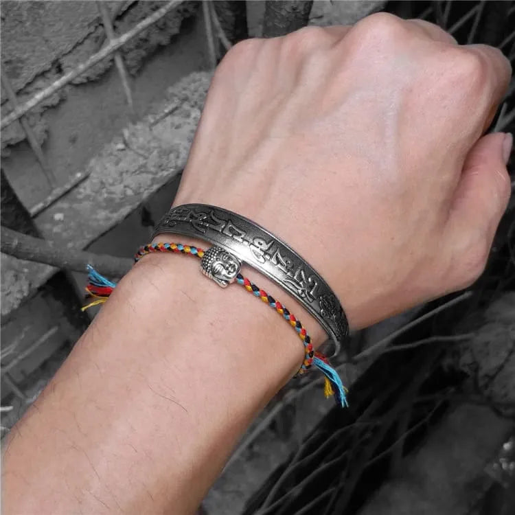 Pulsera Budista de 2 Piezas con Amuleto – Armonía, Fe y Estilo