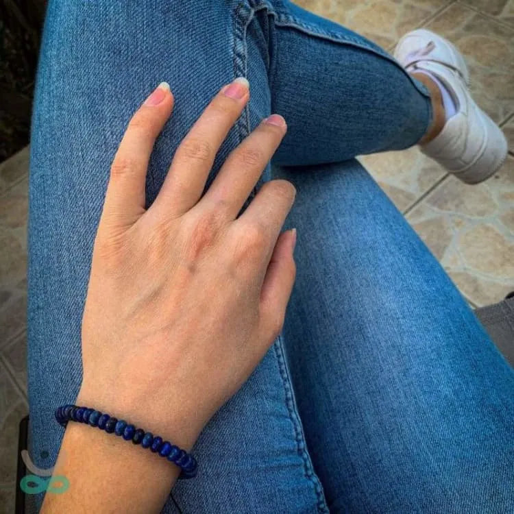 Pulsera "Percepción" en Lapislázuli – Claridad, Serenidad y Elegancia