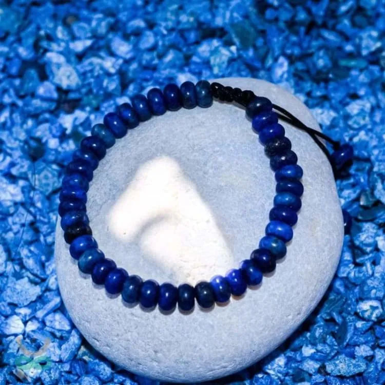 Pulsera "Percepción" en Lapislázuli – Claridad, Serenidad y Elegancia