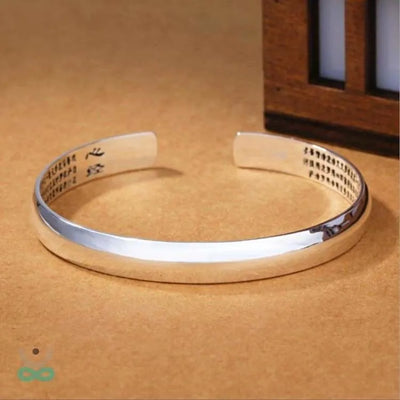 Pulsera Sutra – Armonía, Sabiduría y Elegancia en tu Muñeca