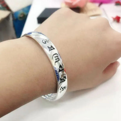 Pulsera Tibetana con Letras Sánscritas – Protección, Energía y Espiritualidad