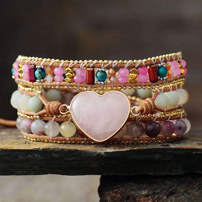 Pulsera Triple Bohemia con Corazón de Cuarzo Rosa: Amor, Amistad y Dulzura Interior