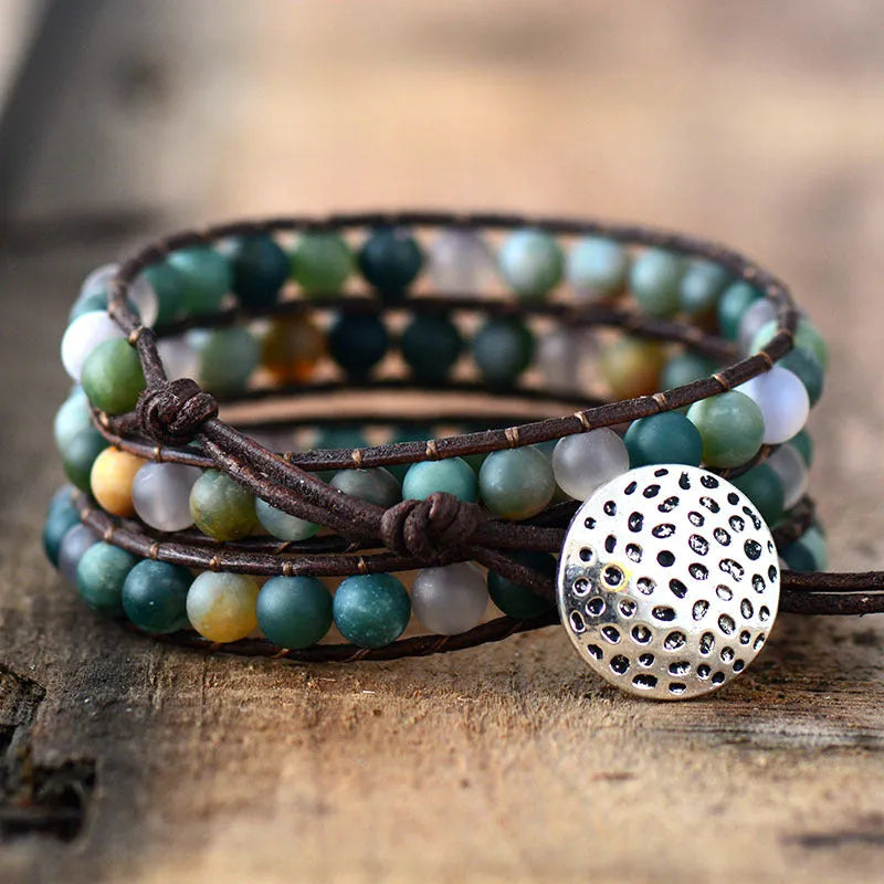 Pulsera de Cuero Artesanal con Piedras Esmeriladas: Equilibrio y Estilo en tu Vida
