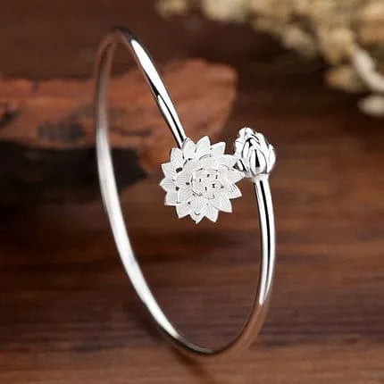 Pulsera de la flor de loto "el ciclo eterno".