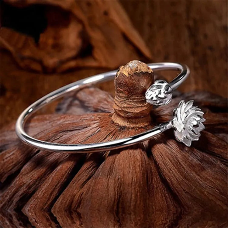 Pulsera de la flor de loto "el ciclo eterno".