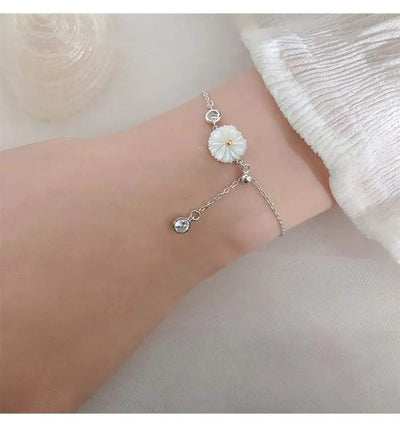 Pulsera de margaritas ajustable
