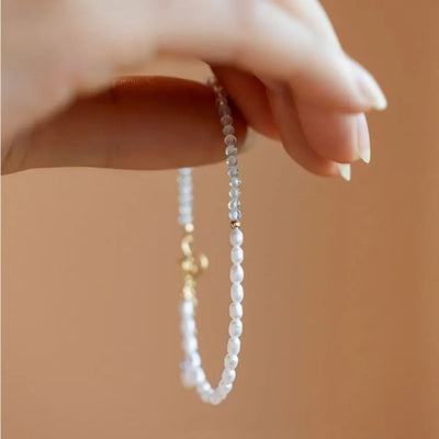 Pulsera de perlas finas y aguamarinas