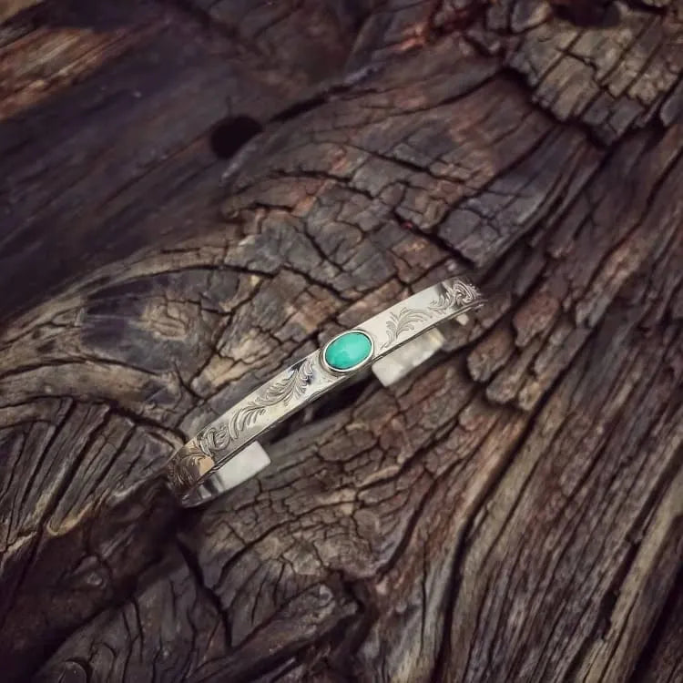Pulsera de plata de ley 925 con turquesa tallada