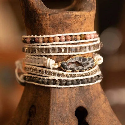 Pulsera mágica con labradorita blanca y drusa