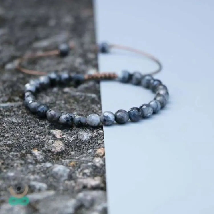 Pulsera protectora de perlas de labradorita