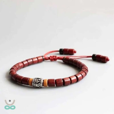 Pulsera tebetana de sandalo rojo