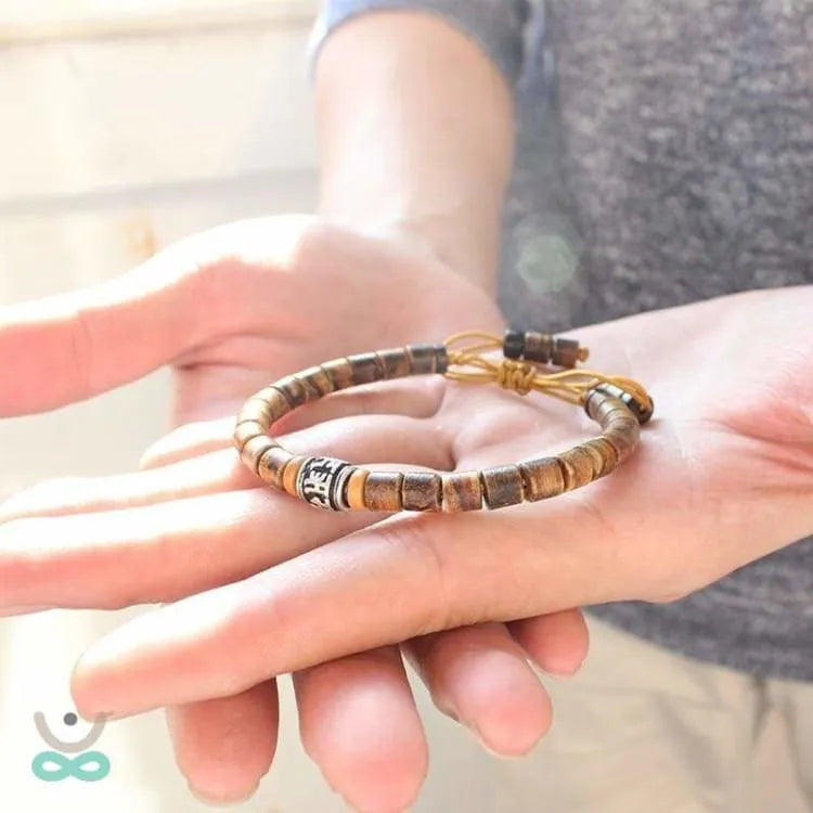 Pulsera tebetana de sandalo rojo