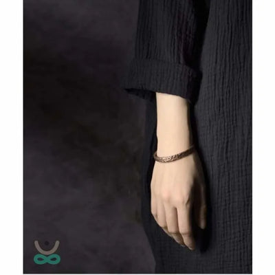 Pulsera tibetana de cobre 'Vitalidad' - Energía y equilibrio espiritual en tu muñeca