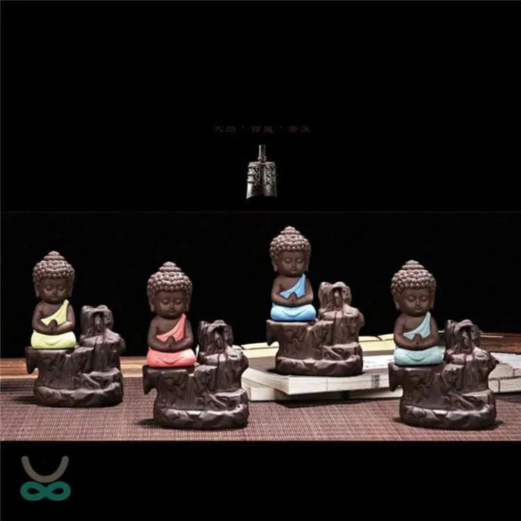 Quemador de Incienso Zen - Monje en la Cascada: Relajación y Ambientes Apacibles