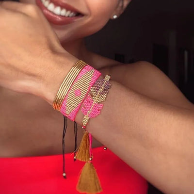 Trío de pulseras brasileñas rosa de verano